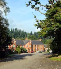 Fox and Hounds Country Hotel 1067693 Image 0
